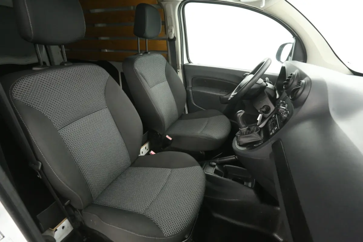108 CDI BlueEFFICIENCY | Airco | Cruise | Trekhaak | Schuifdeur