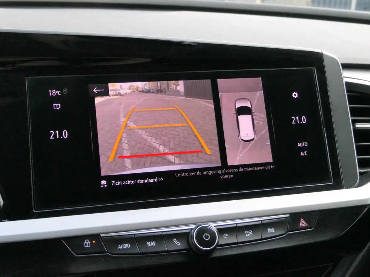 1.6 Turbo Plug-In Hybrid Business Elegance | LED Matrix