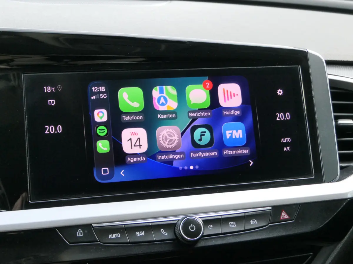 1.6 Turbo Plug-In Hybrid Business Elegance | LED Matrix