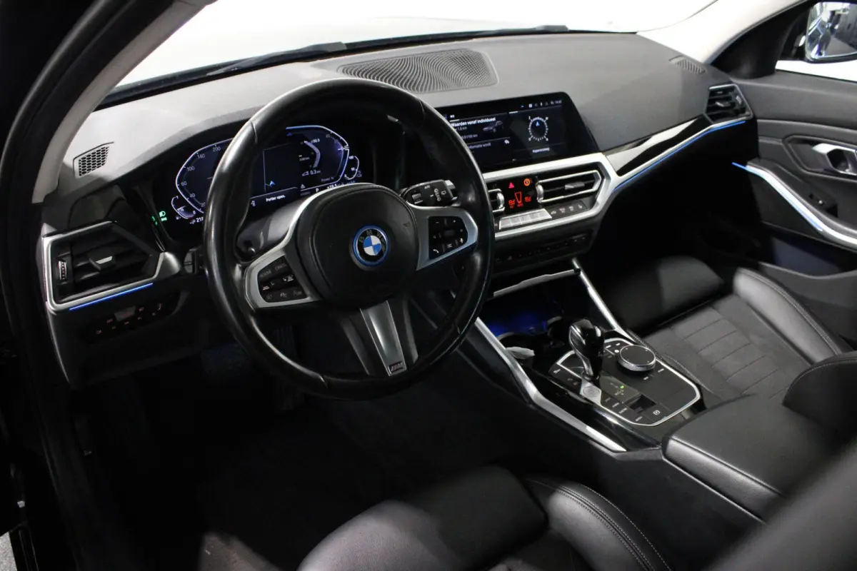 330e Sport Line | ACC | STOELVRW |TRKHK