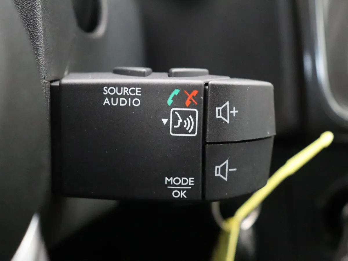 0.9 TCe Laureate | Trekhaak | Cruise Control | Navigatie | Airco |