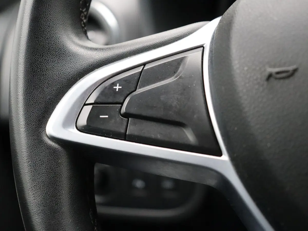 0.9 TCe Laureate | Trekhaak | Cruise Control | Navigatie | Airco |