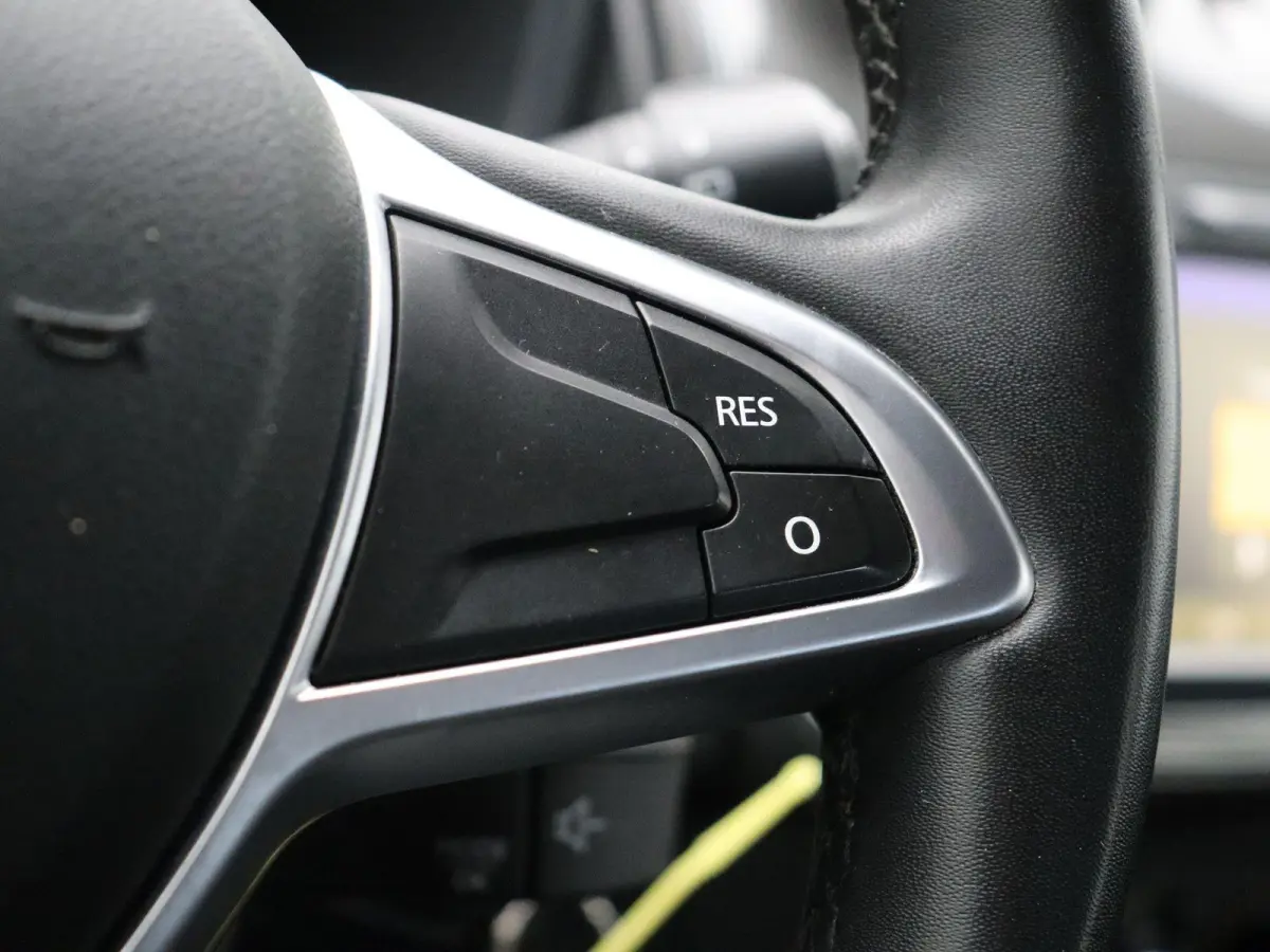 0.9 TCe Laureate | Trekhaak | Cruise Control | Navigatie | Airco |