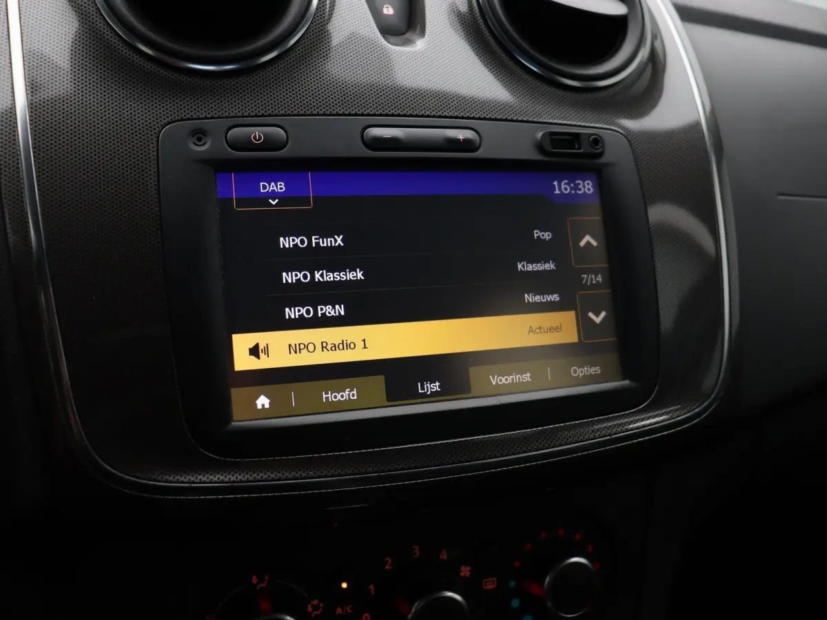 0.9 TCe Laureate | Trekhaak | Cruise Control | Navigatie | Airco |