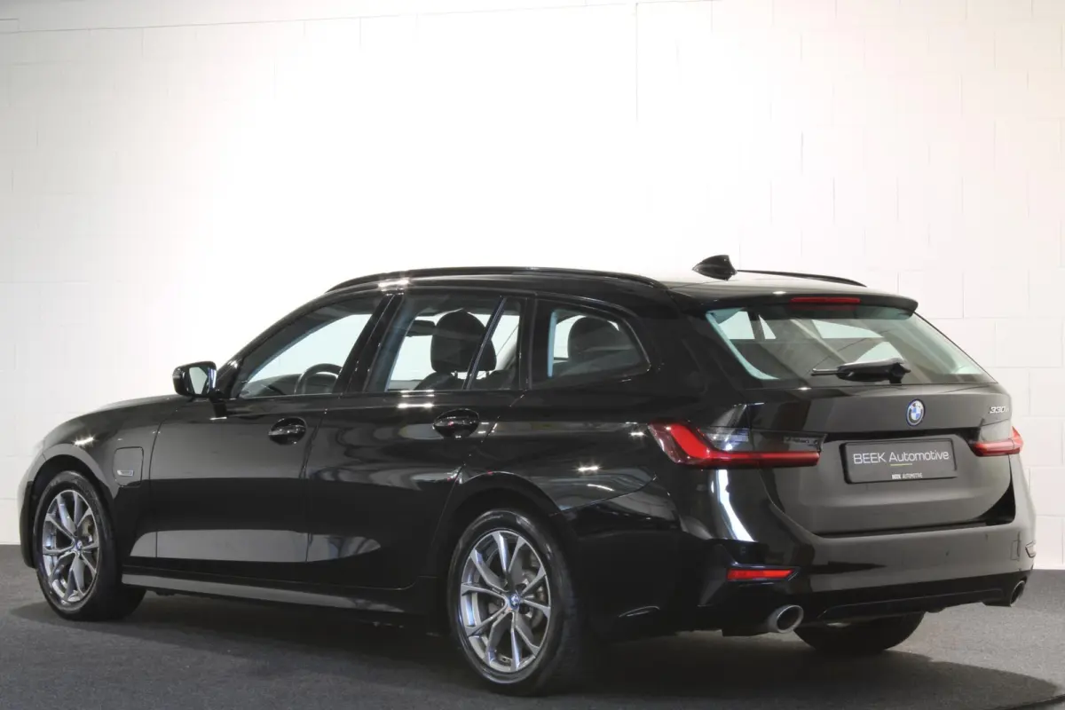 330e Sport Line | ACC | STOELVRW |TRKHK
