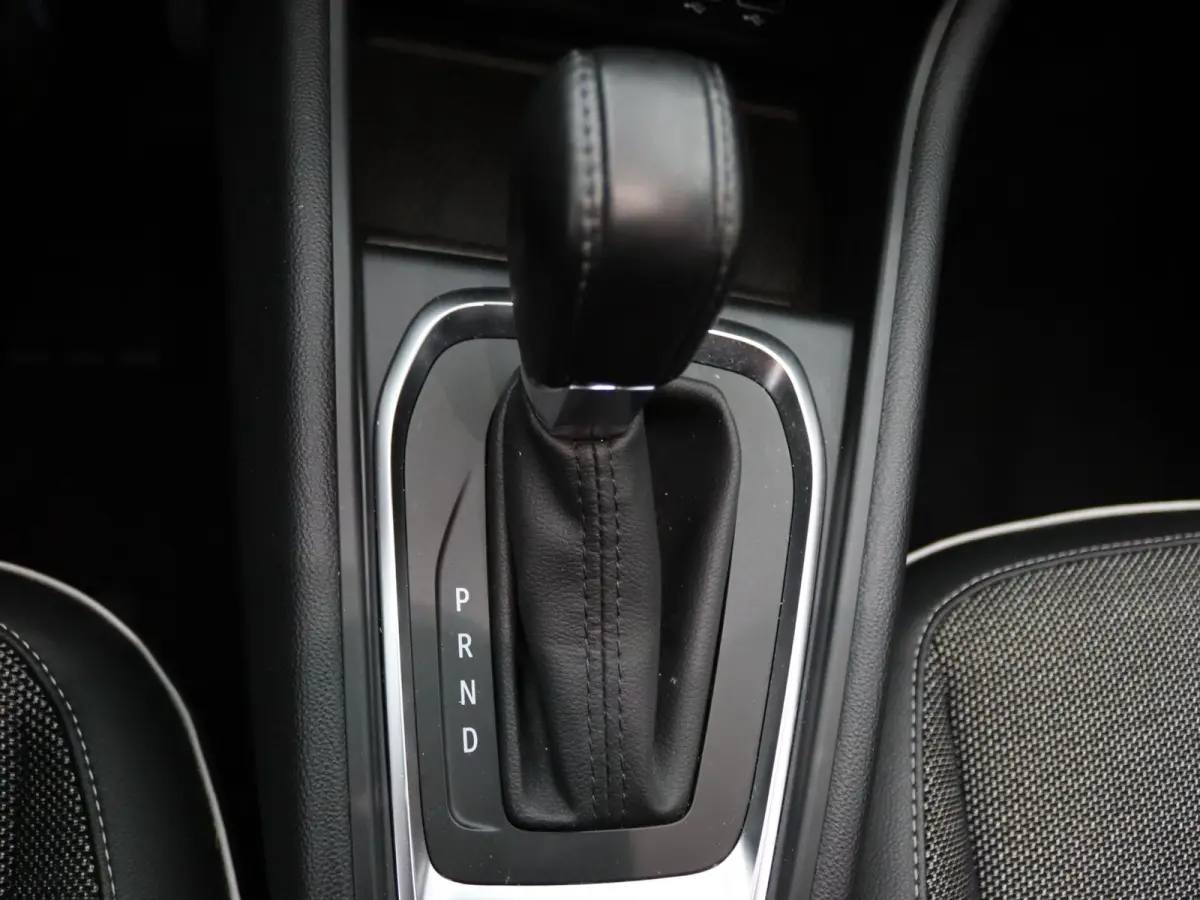 130pk TCe Edition One Apple Carplay/Android Auto | Trekhaak afneembaar.