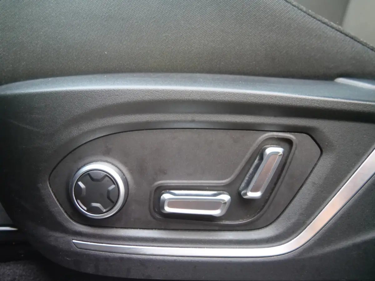 1.5 Plugin Hybrid 261pk Automaat Apple Carplay / Infinity Sound / Schuifdak