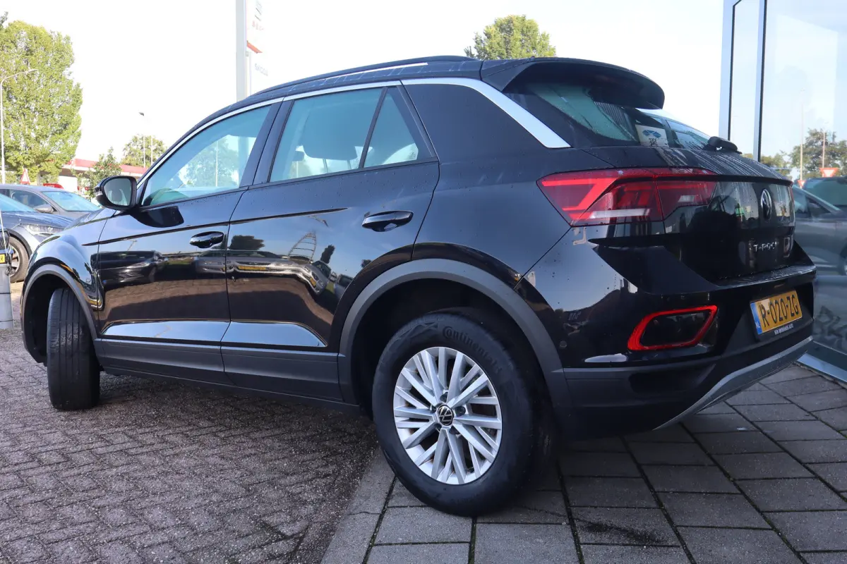 1.0 TSI Life 110PK