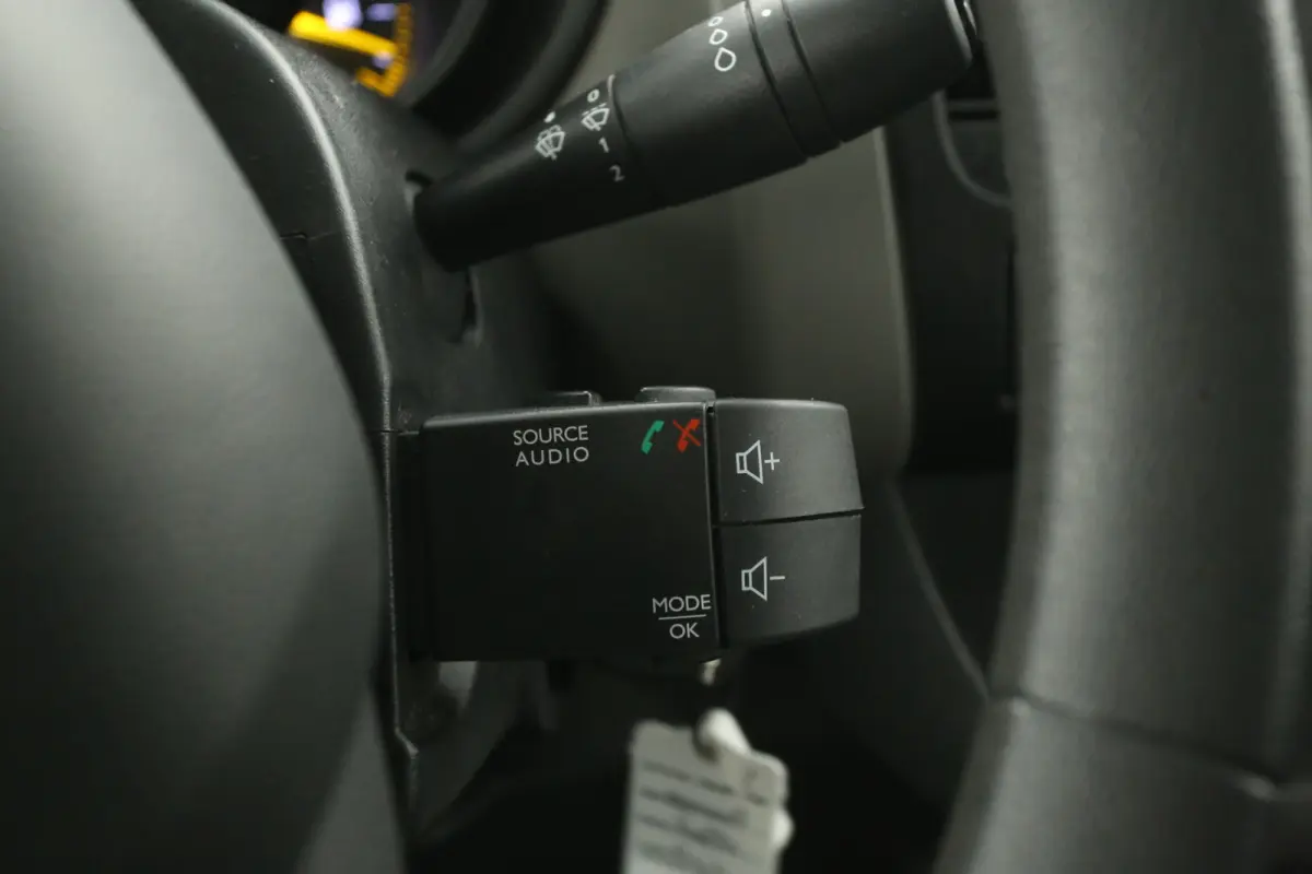 1.6 dCi T27 L1H1 | Airco | Cruise | 3 Zits | Trekhaak | Parkeersensoren