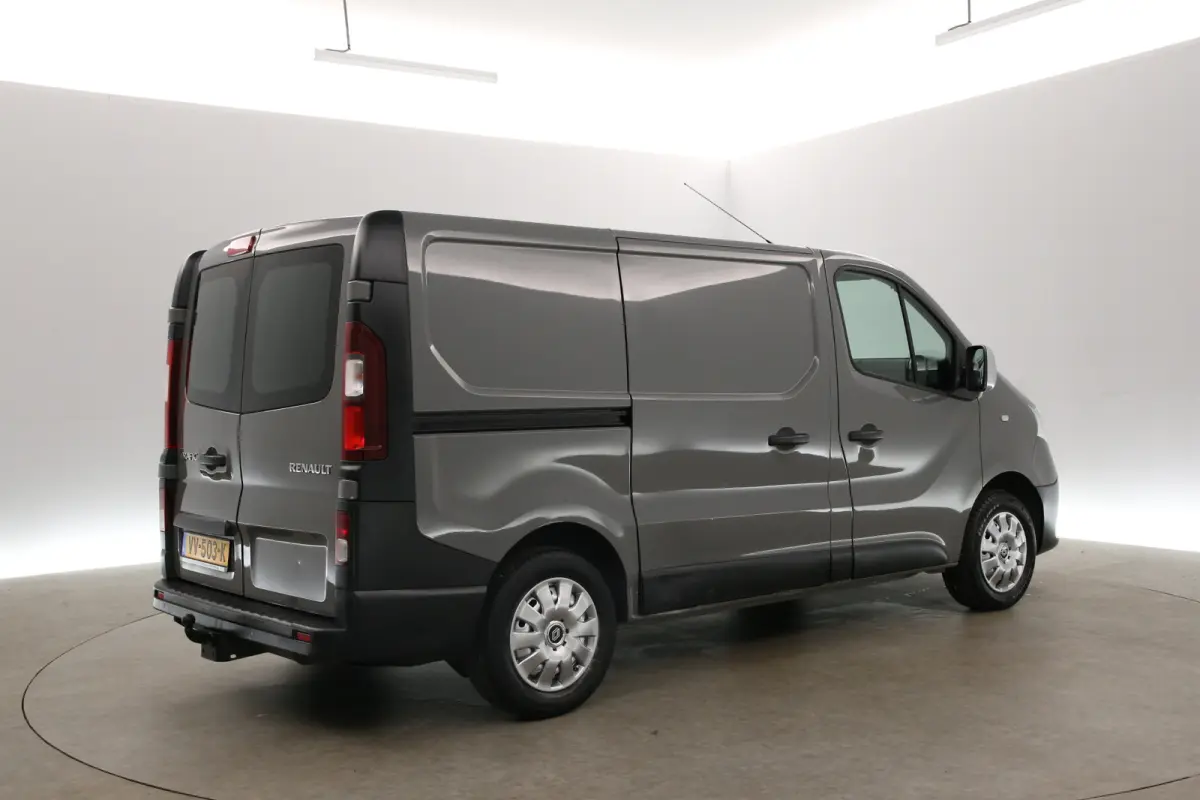 1.6 dCi T27 L1H1 | Airco | Cruise | 3 Zits | Trekhaak | Parkeersensoren
