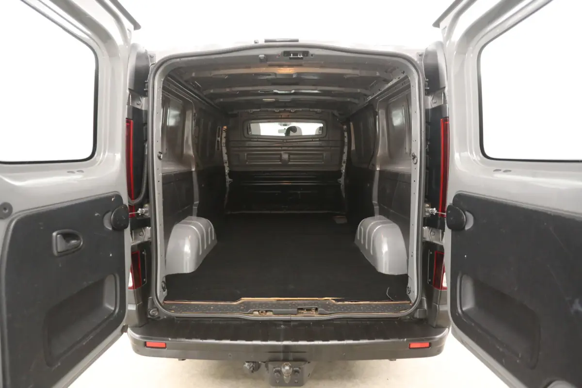 1.6 dCi T27 L1H1 | Airco | Cruise | 3 Zits | Trekhaak | Parkeersensoren