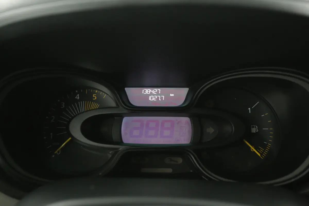 1.6 dCi T27 L1H1 | Airco | Cruise | 3 Zits | Trekhaak | Parkeersensoren