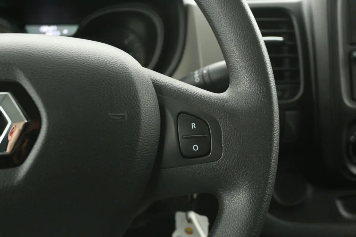 1.6 dCi T27 L1H1 | Airco | Cruise | 3 Zits | Trekhaak | Parkeersensoren