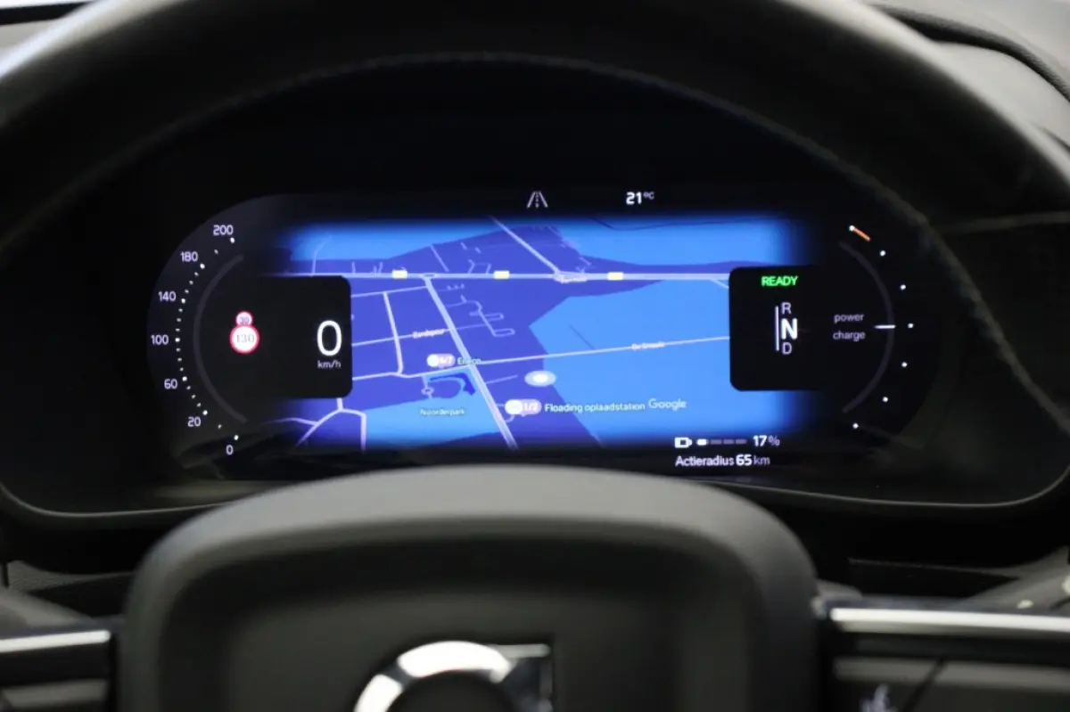 P8 AWD R-Design - Carplay, Camera, Stoelverw. Afn. Trekhaak, SOH 91,72%
