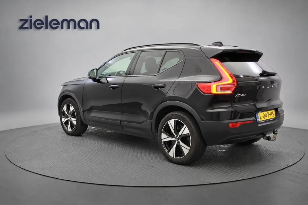 P8 AWD R-Design - Carplay, Camera, Stoelverw. Afn. Trekhaak, SOH 91,72%