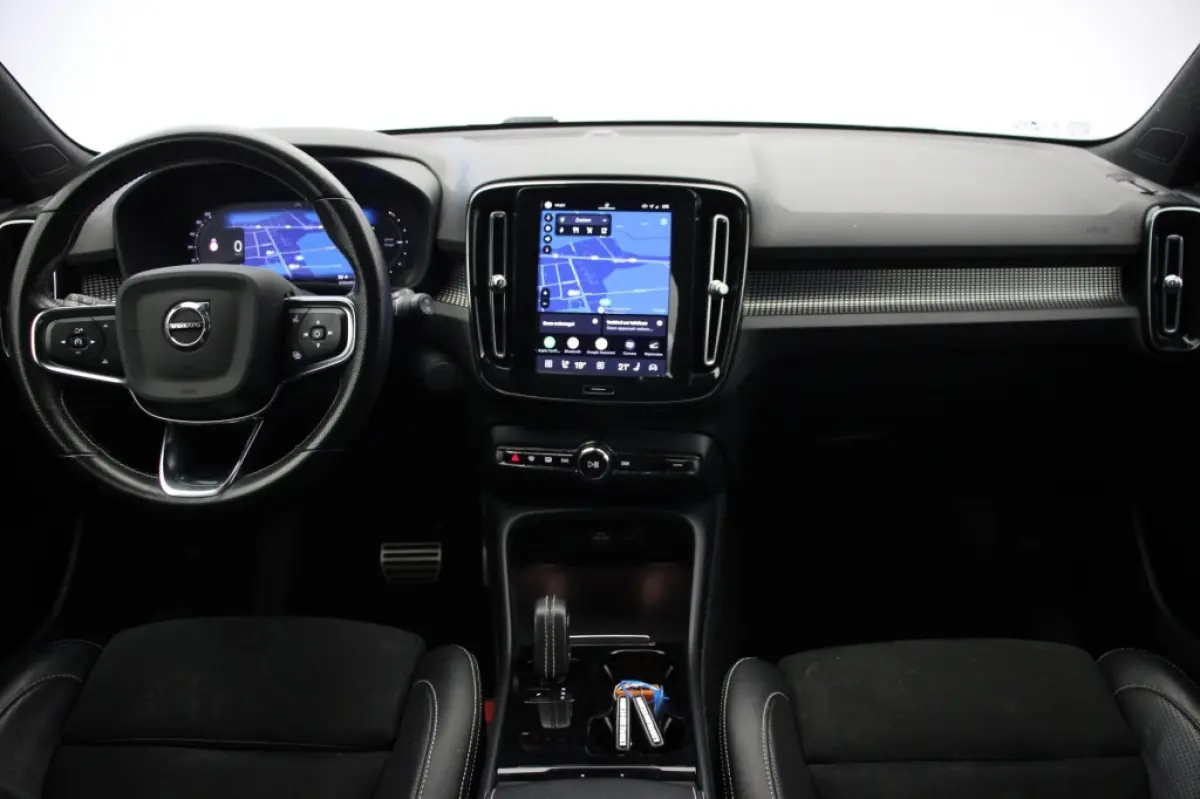 P8 AWD R-Design - Carplay, Camera, Stoelverw. Afn. Trekhaak, SOH 91,72%