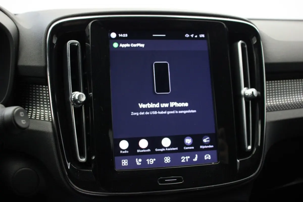 P8 AWD R-Design - Carplay, Camera, Stoelverw. Afn. Trekhaak, SOH 91,72%