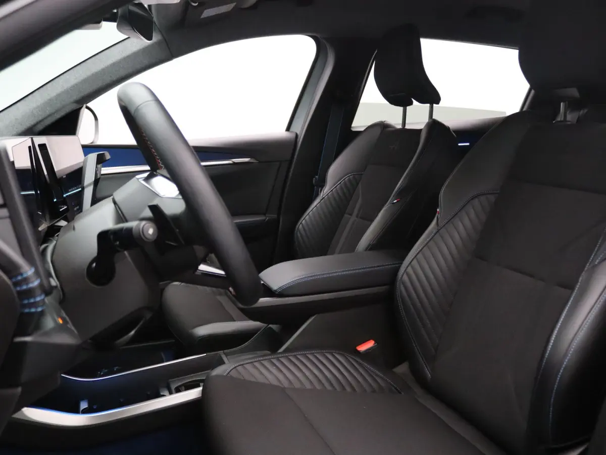 EV87 long range esprit Alpine Apple Carplay/Android Auto | Climate