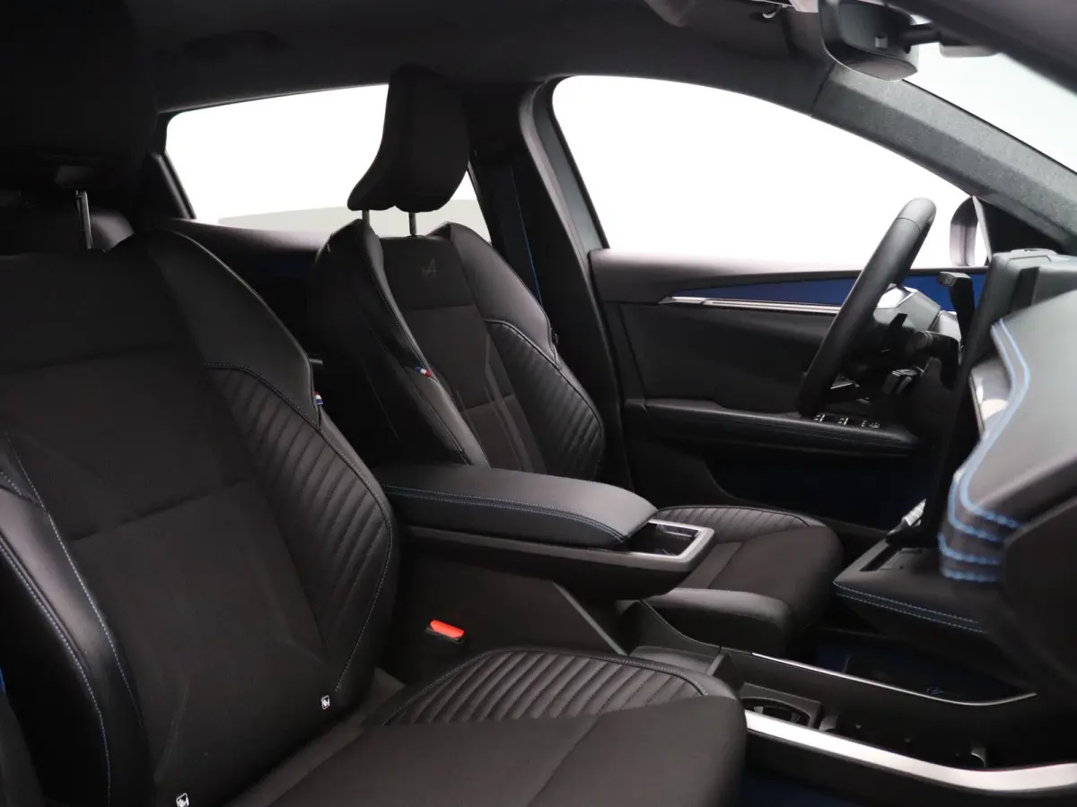 EV87 long range esprit Alpine Apple Carplay/Android Auto | Climate
