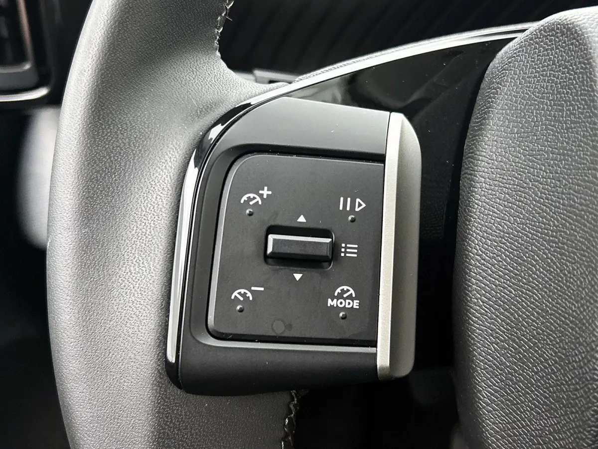Max Hybrid 110pk Automaat | Navigatie | Achteruitrijcamera | Climate Control | Cruise Control | Parkeersensoren | Bluetooth | Draadloze Apple Carplay / Android Auto | Comfortstoelen | Elektr