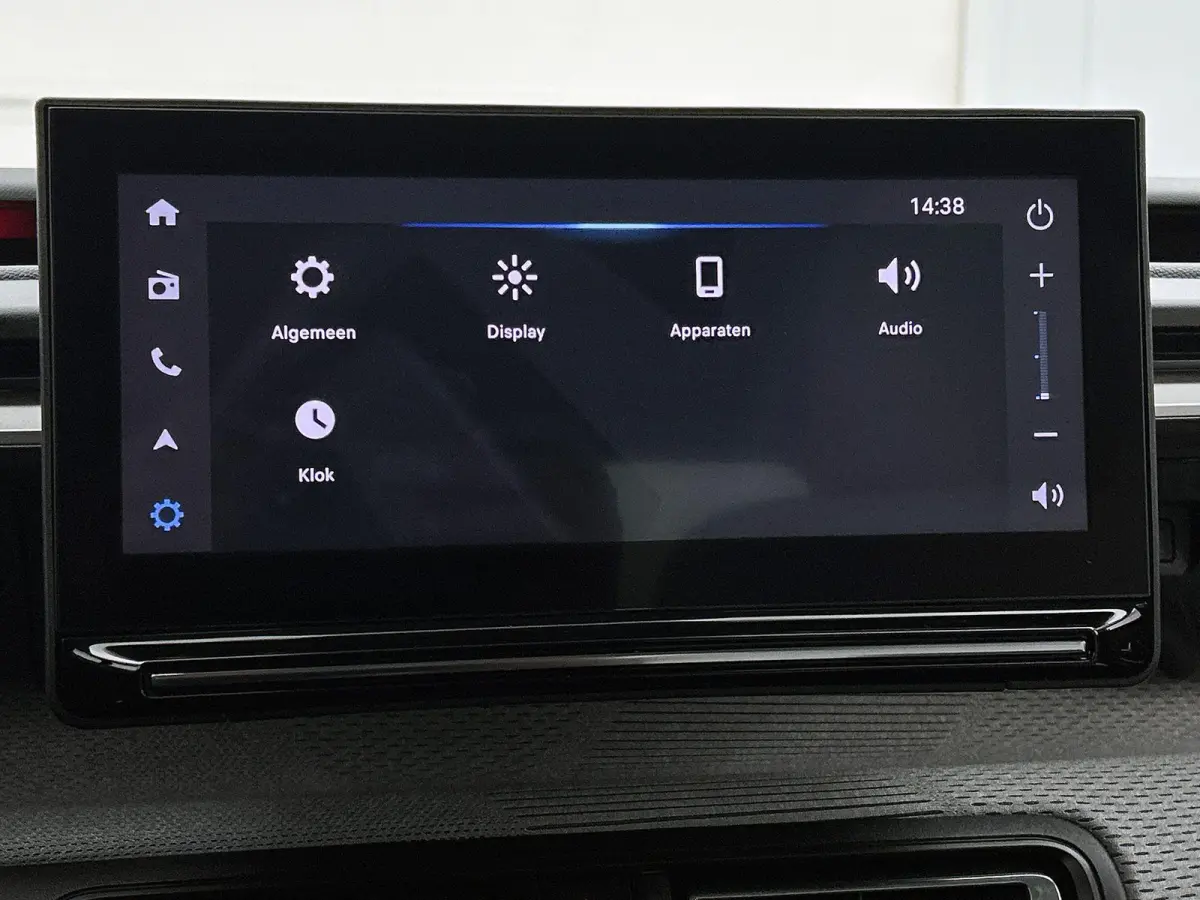 Max Hybrid 110pk Automaat | Navigatie | Achteruitrijcamera | Climate Control | Cruise Control | Parkeersensoren | Bluetooth | Draadloze Apple Carplay / Android Auto | Comfortstoelen | Elektr