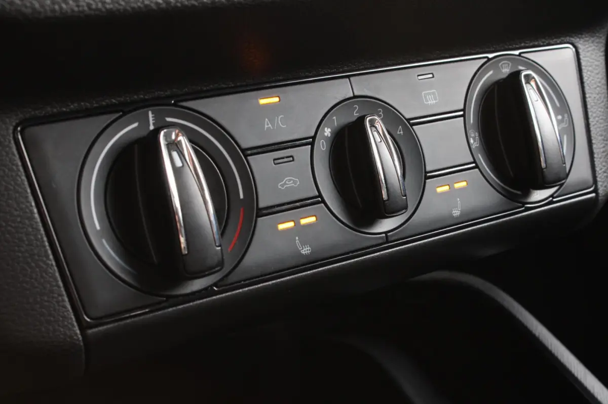 1.0 TSI Active DSG AUTOMAAT / CARPLAY / CRUISE