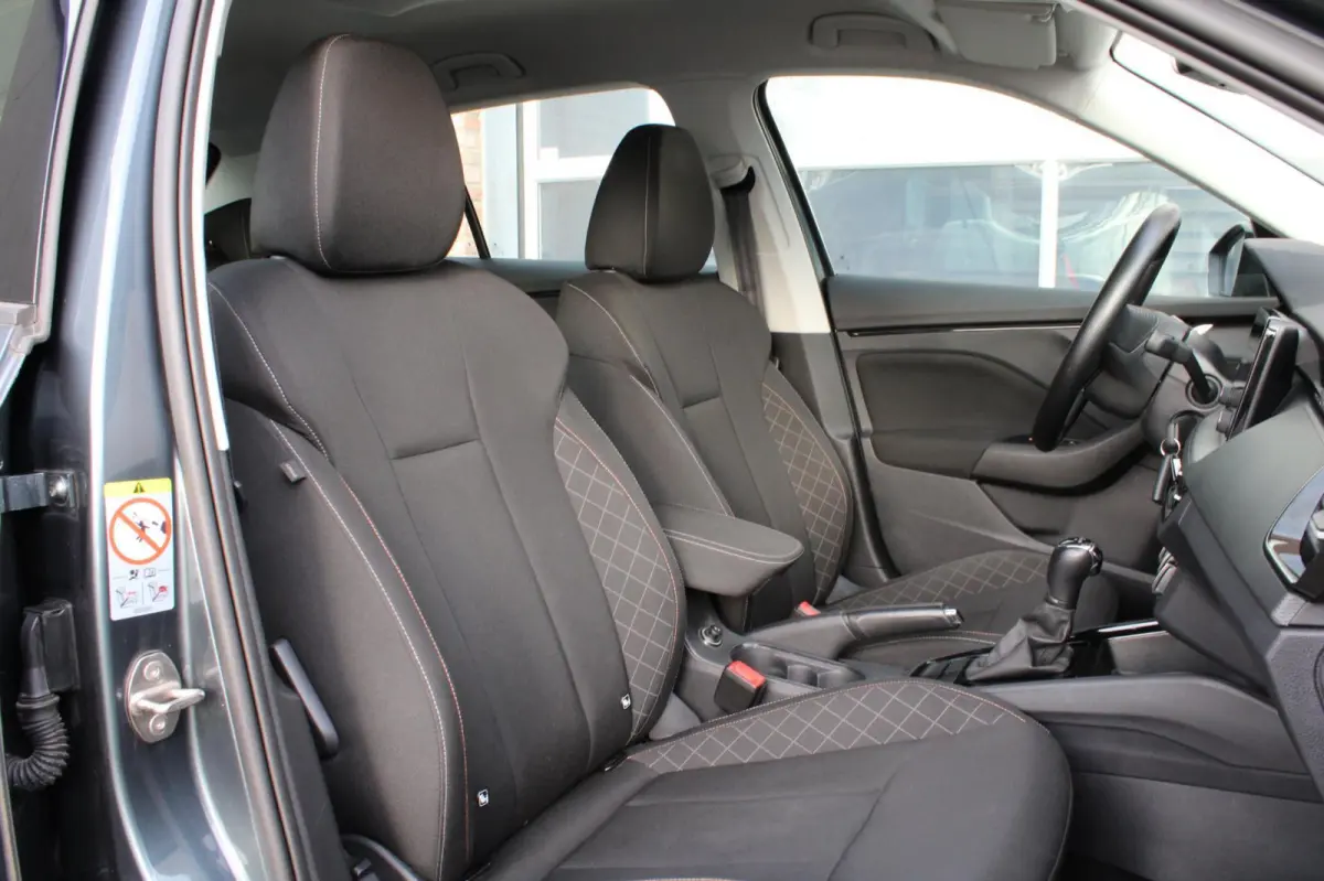 1.0 TSI Active DSG AUTOMAAT / CARPLAY / CRUISE