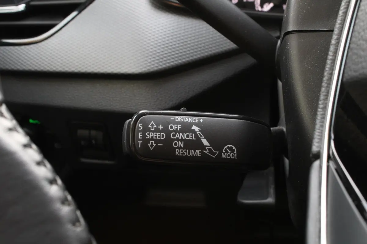 1.0 TSI Active DSG AUTOMAAT / CARPLAY / CRUISE