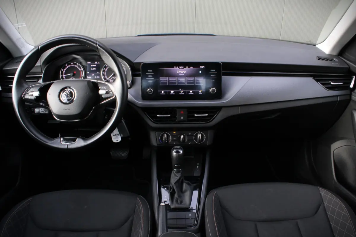 1.0 TSI Active DSG AUTOMAAT / CARPLAY / CRUISE