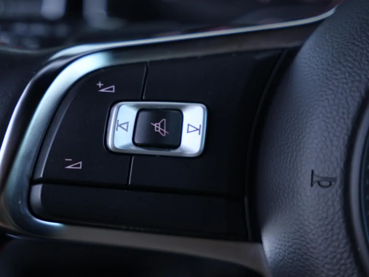 2.0 TSI 200PK GTI | 18inch | Stoelverwarming | Apple Carplay
