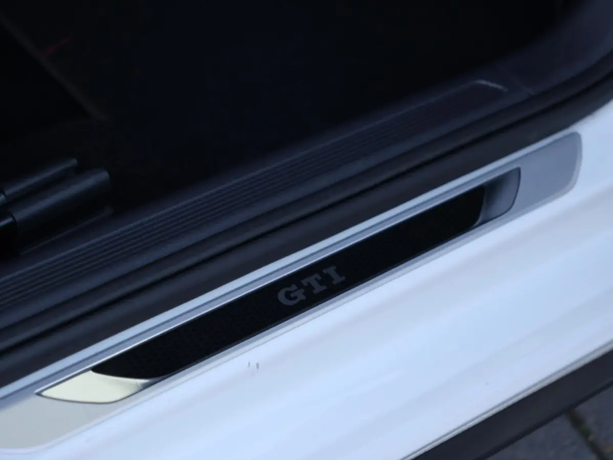 2.0 TSI 200PK GTI | 18inch | Stoelverwarming | Apple Carplay