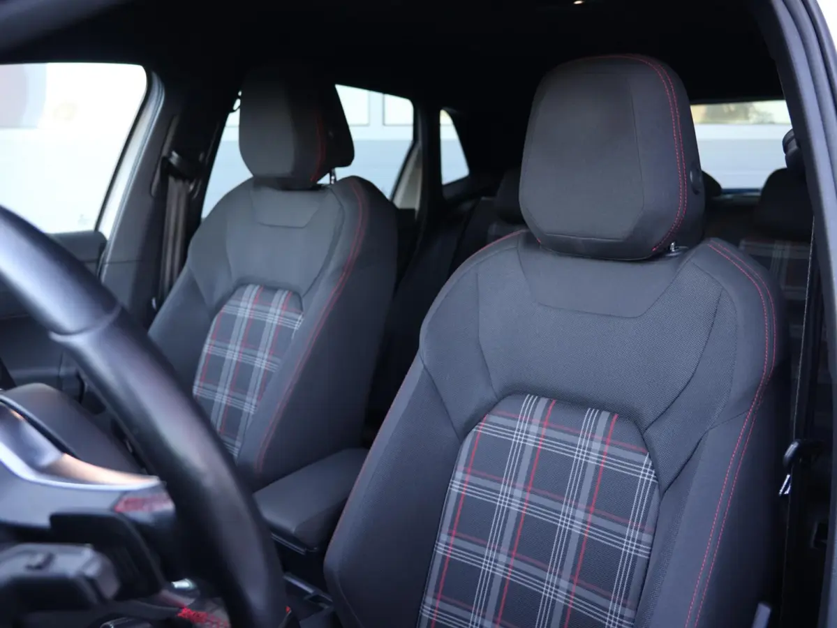 2.0 TSI 200PK GTI | 18inch | Stoelverwarming | Apple Carplay