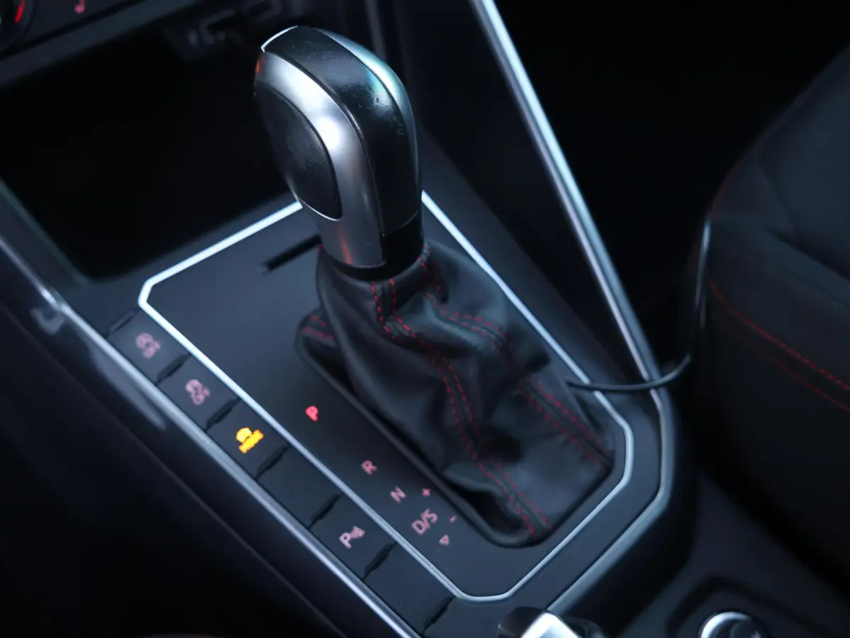 2.0 TSI 200PK GTI | 18inch | Stoelverwarming | Apple Carplay