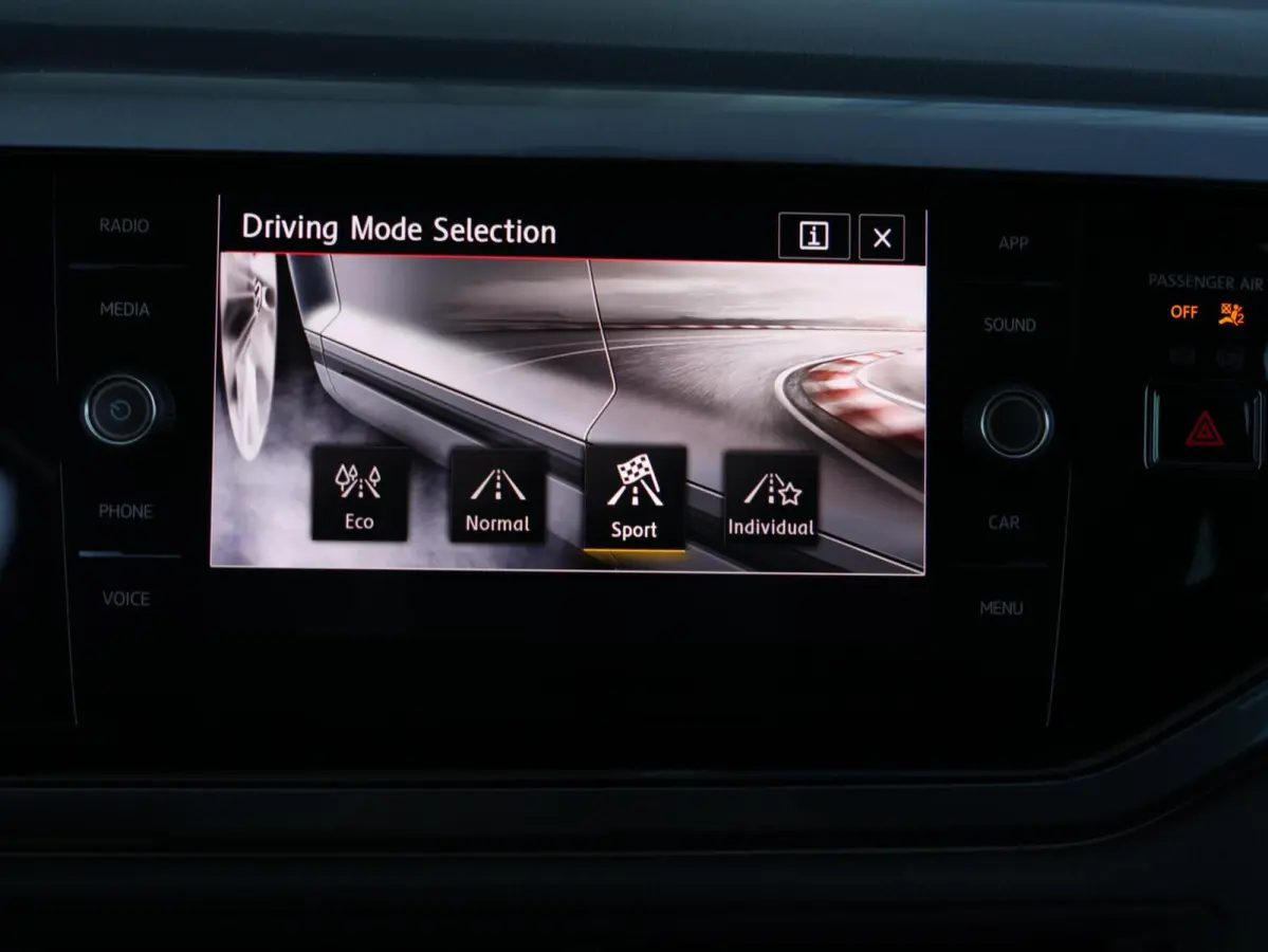 2.0 TSI 200PK GTI | 18inch | Stoelverwarming | Apple Carplay