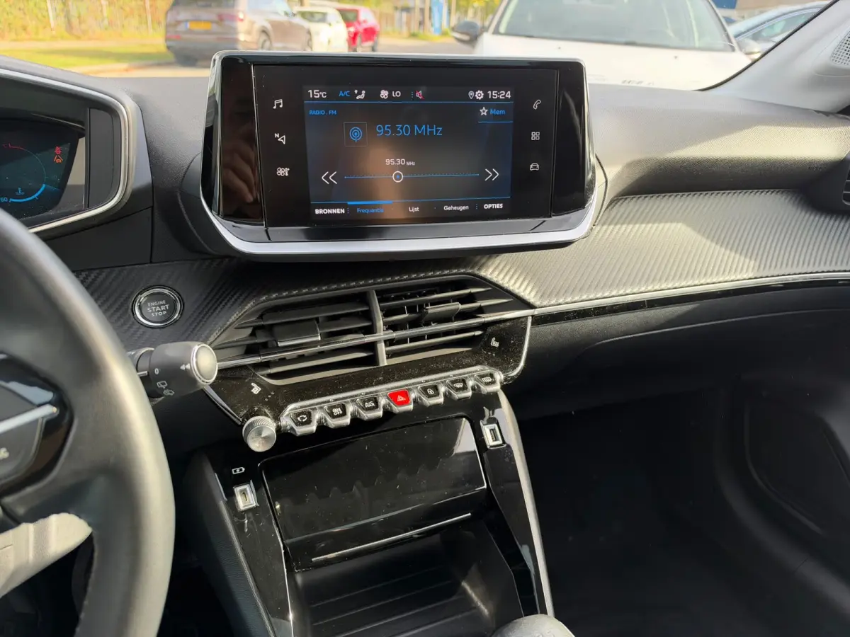 1.2 PureTech Allure,Panodak, Navi, Camera, Keyless, Stoel verwarming, 1ste eigenaar, INC BTW, Nieuwstaat