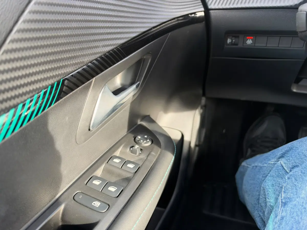 1.2 PureTech Allure,Panodak, Navi, Camera, Keyless, Stoel verwarming, 1ste eigenaar, INC BTW, Nieuwstaat