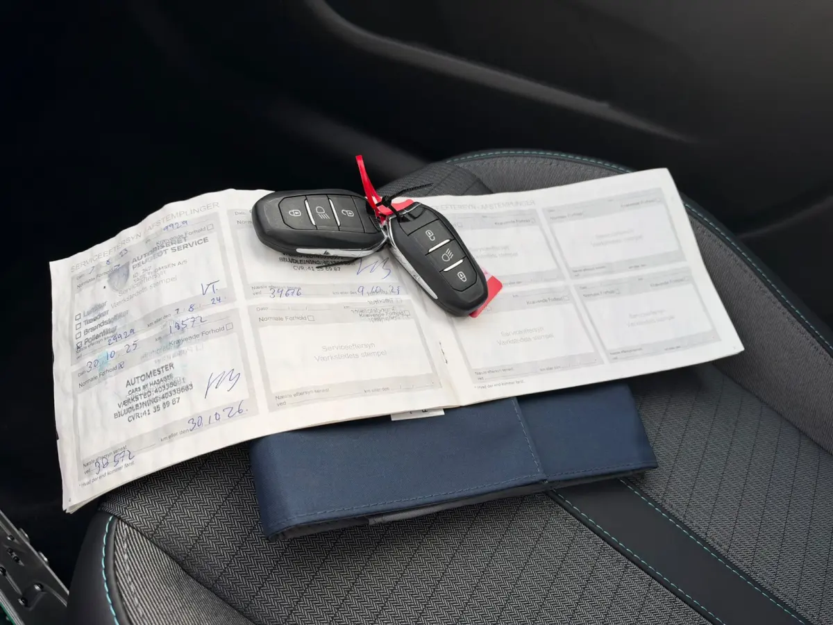 1.2 PureTech Allure,Panodak, Navi, Camera, Keyless, Stoel verwarming, 1ste eigenaar, INC BTW, Nieuwstaat