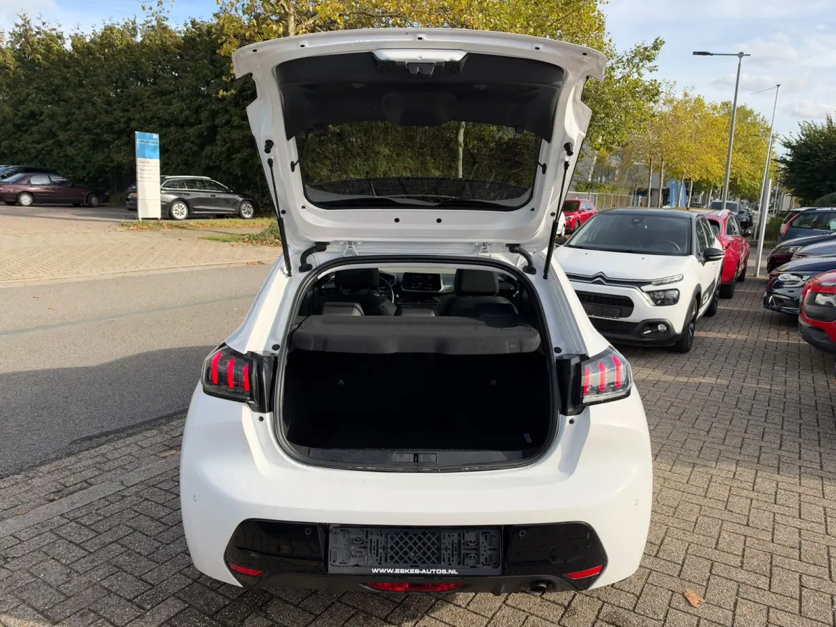 1.2 PureTech Allure,Panodak, Navi, Camera, Keyless, Stoel verwarming, 1ste eigenaar, INC BTW, Nieuwstaat