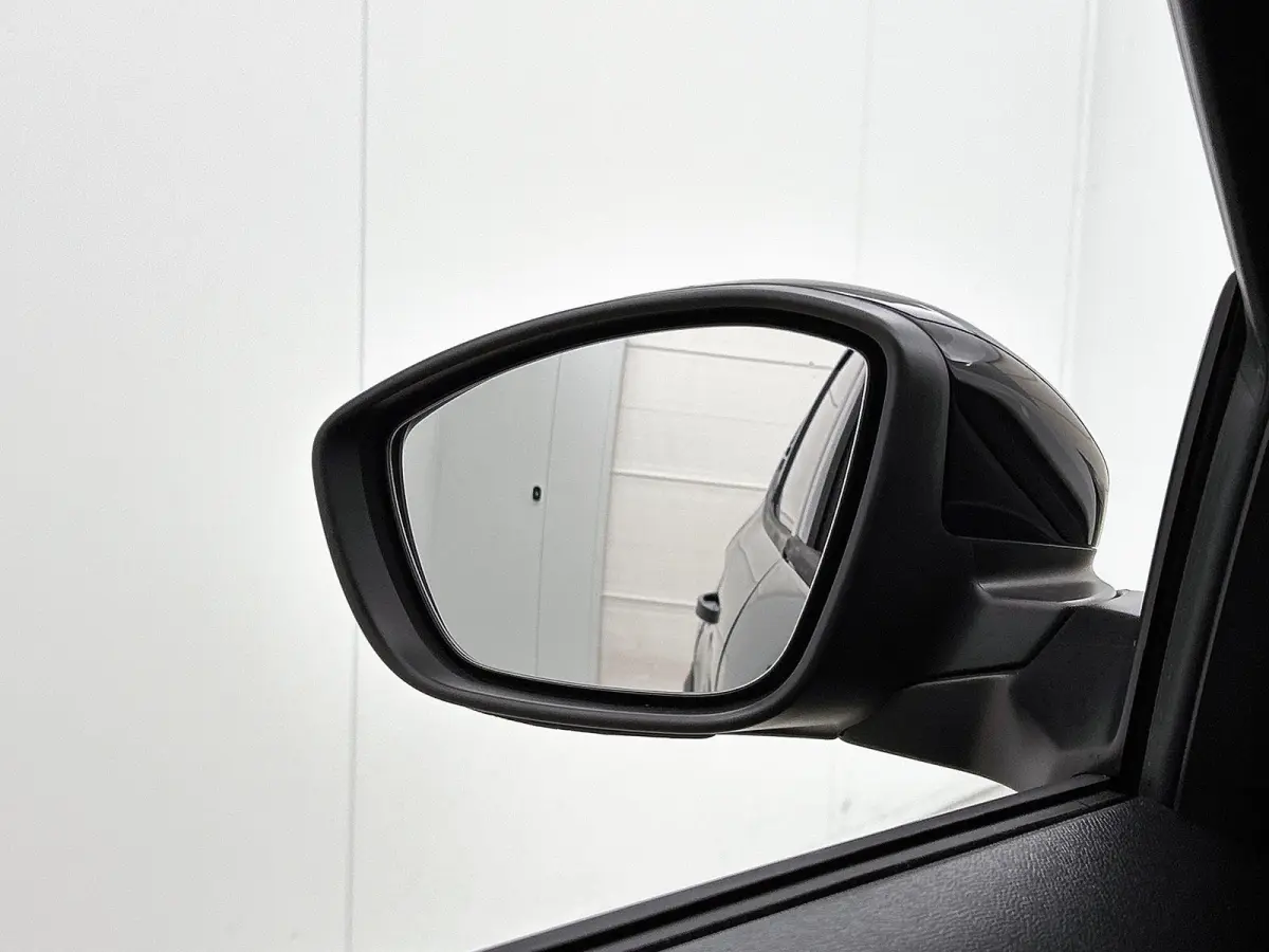 Max Comfort Range 44 kWh 113pk | Accu 95% | 3-fase laden | Lage kilometerstand | Navigatie | Achteruitrijcamera | Climate Control | Cruise Control | Parkeersensoren | Bluetooth | Draadloze A