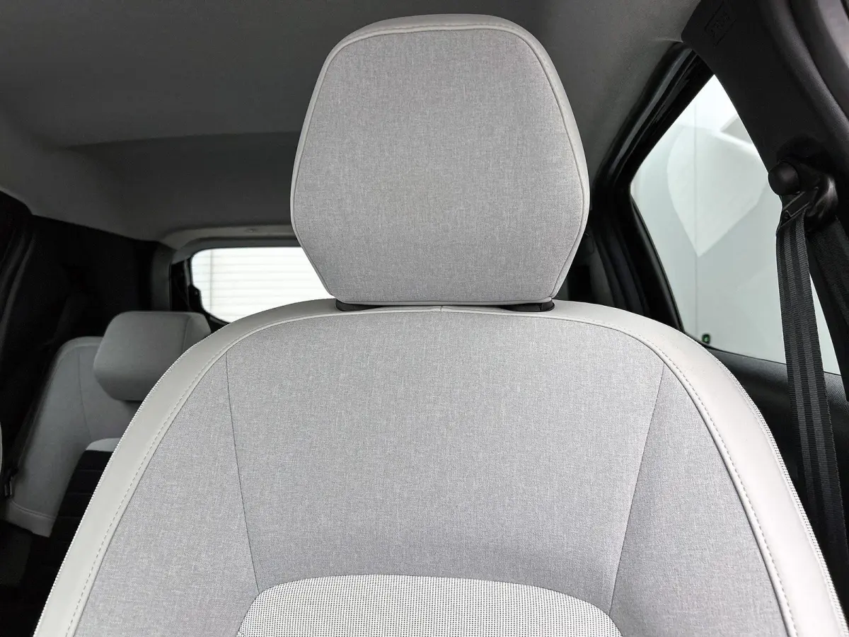 Max Comfort Range 44 kWh 113pk | Accu 95% | 3-fase laden | Lage kilometerstand | Navigatie | Achteruitrijcamera | Climate Control | Cruise Control | Parkeersensoren | Bluetooth | Draadloze A