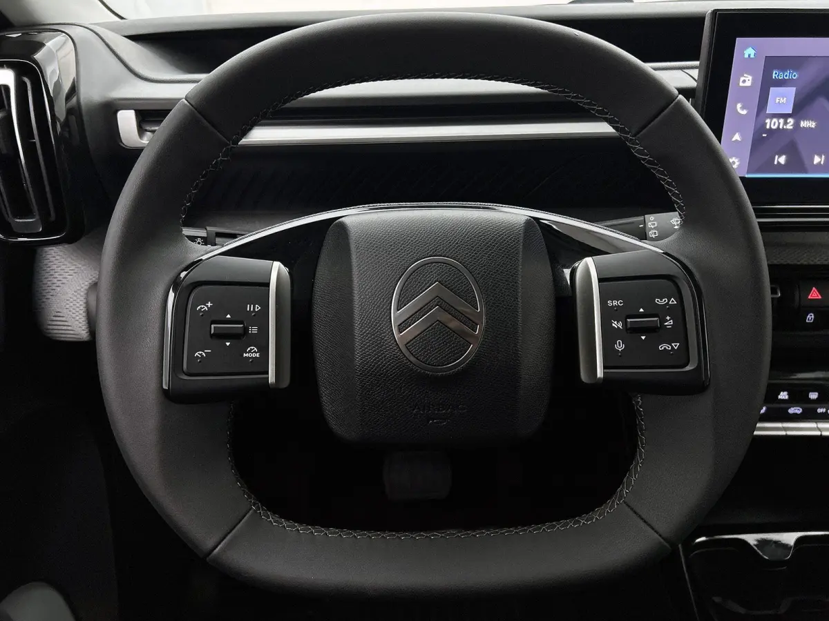 Max Comfort Range 44 kWh 113pk | Accu 95% | 3-fase laden | Lage kilometerstand | Navigatie | Achteruitrijcamera | Climate Control | Cruise Control | Parkeersensoren | Bluetooth | Draadloze A