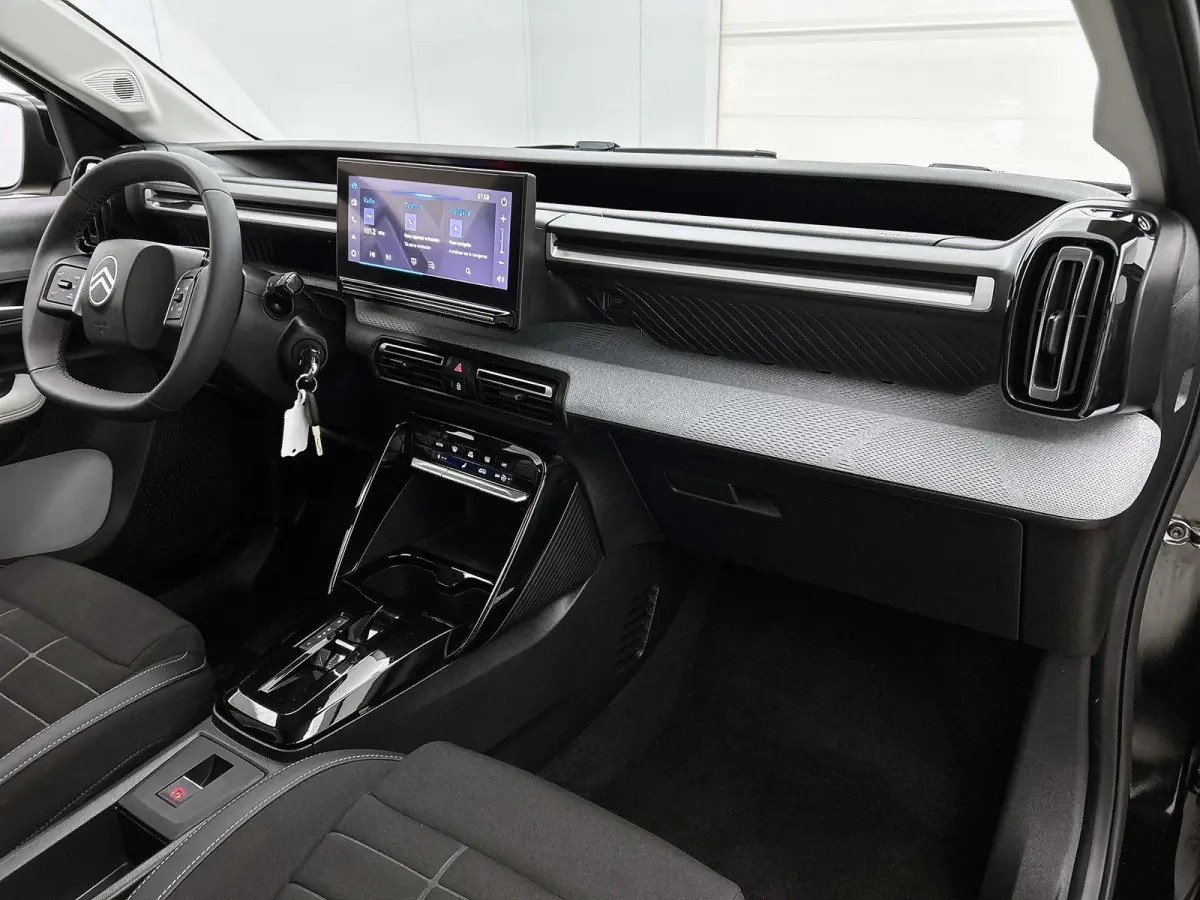 Max Comfort Range 44 kWh 113pk | Accu 95% | 3-fase laden | Lage kilometerstand | Navigatie | Achteruitrijcamera | Climate Control | Cruise Control | Parkeersensoren | Bluetooth | Draadloze A