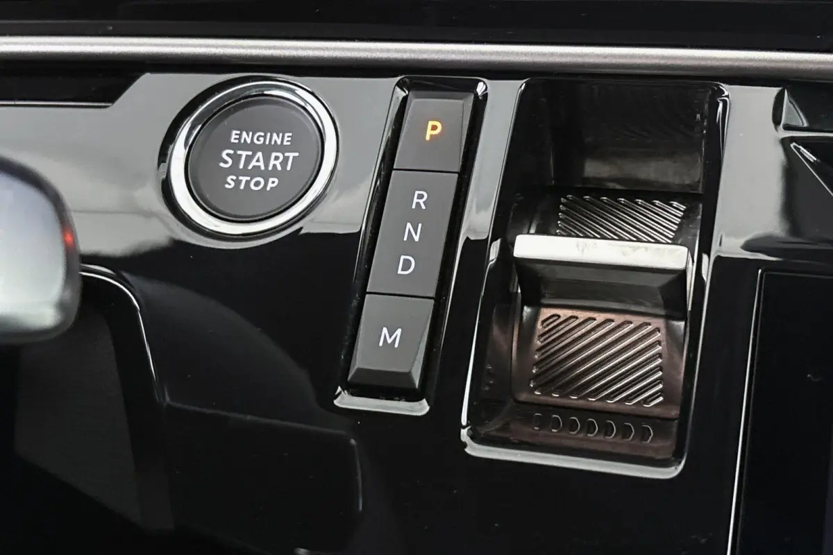 1.2 Hybrid 145 GT Stuur-Stoelverwarming 360 Camera Keyless