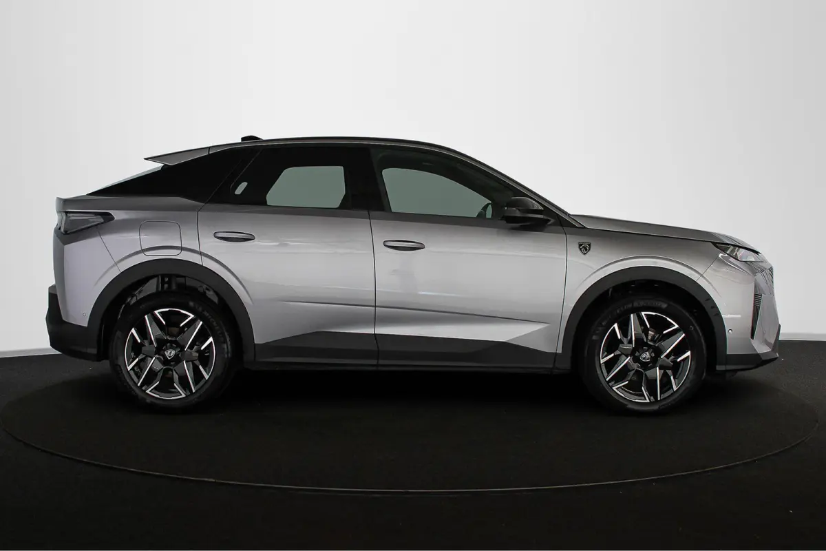 1.2 Hybrid 145 GT Stuur-Stoelverwarming 360 Camera Keyless