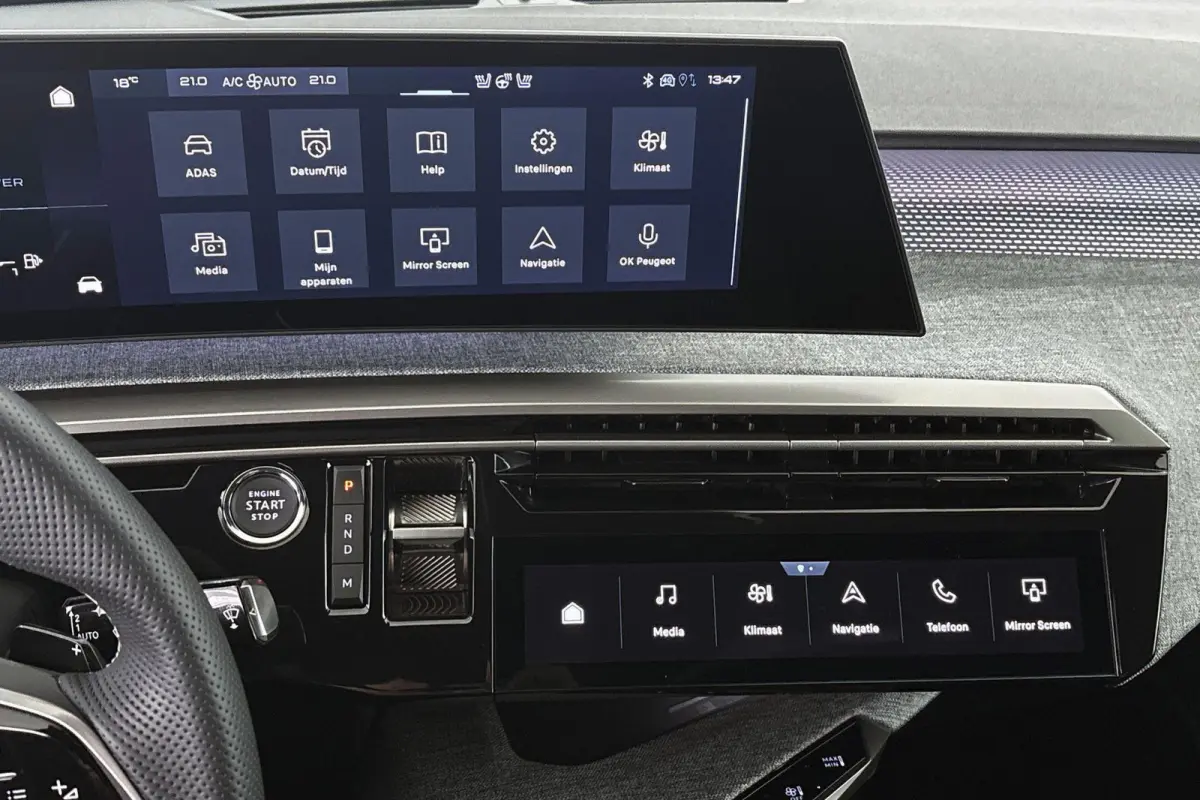 1.2 Hybrid 145 GT Stuur-Stoelverwarming 360 Camera Keyless