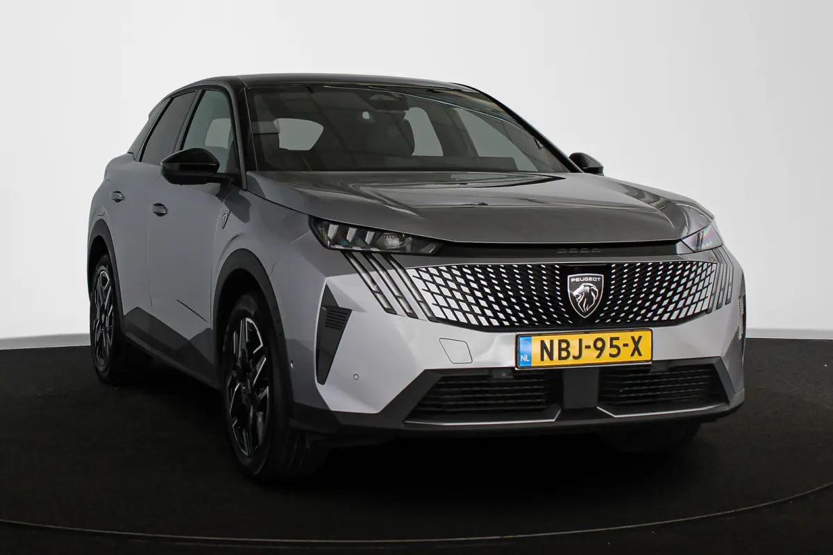 1.2 Hybrid 145 GT Stuur-Stoelverwarming 360 Camera Keyless