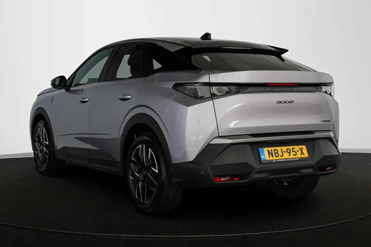 1.2 Hybrid 145 GT Stuur-Stoelverwarming 360 Camera Keyless