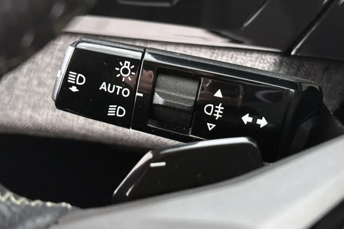 1.2 Hybrid 145 GT Stuur-Stoelverwarming 360 Camera Keyless