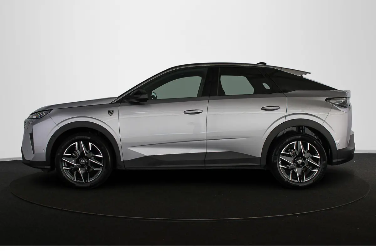 1.2 Hybrid 145 GT Stuur-Stoelverwarming 360 Camera Keyless