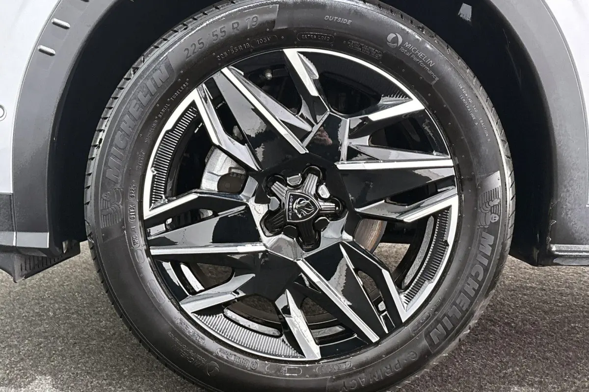 1.2 Hybrid 145 GT Stuur-Stoelverwarming 360 Camera Keyless